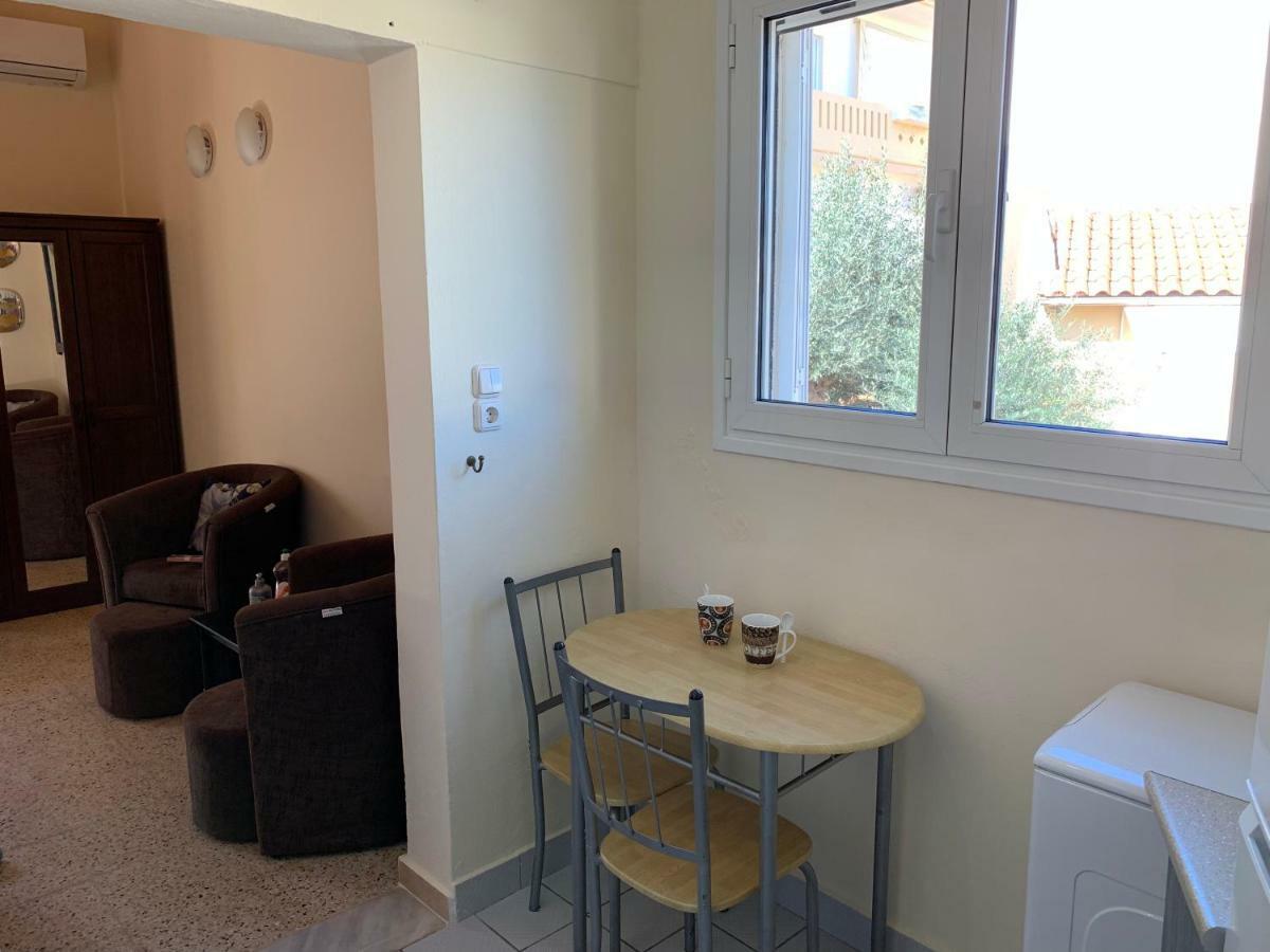 Cozy One-Bedroom Apartment In Halepa, Chania Chania  Exterior foto